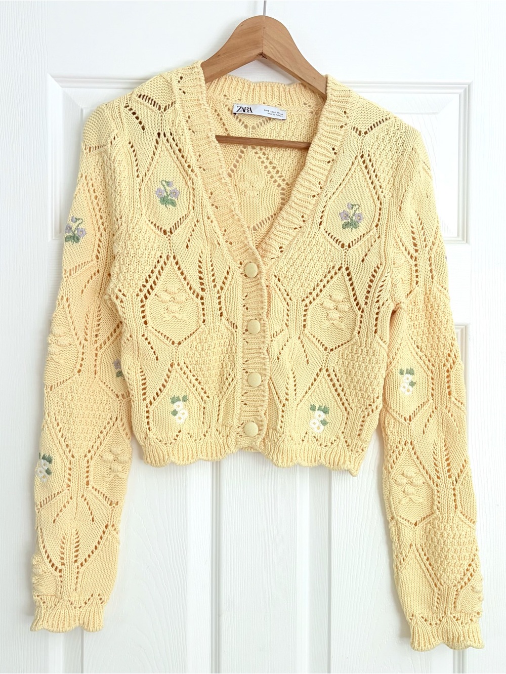 Zara Floral Embroidered Cardigan Size S